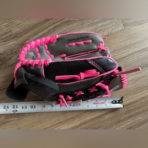 Franklin Sports
Girls Softball Glove -  Softball Glove